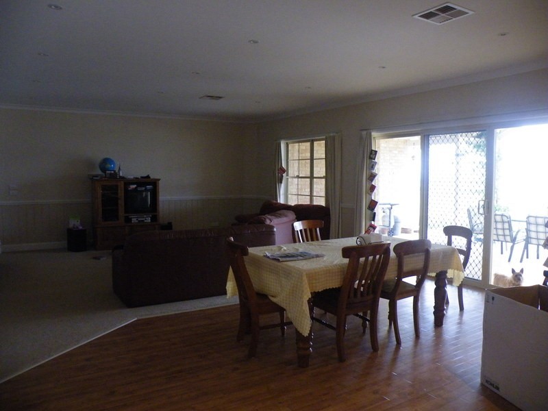 72 McBrian Drive, Bathurst NSW 2795