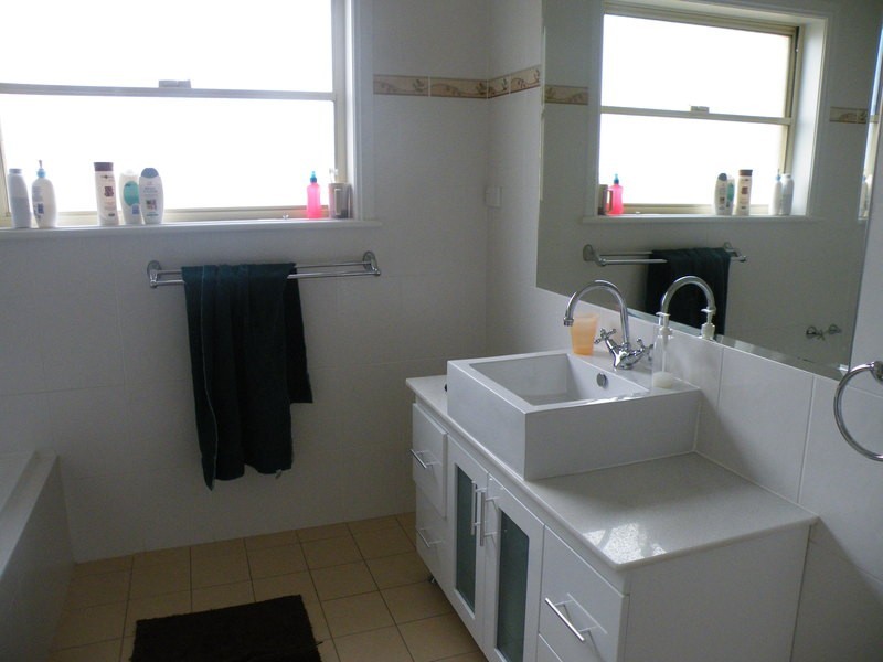 72 McBrian Drive, Bathurst NSW 2795