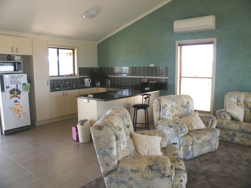 3 Wylchris Lane, Bathurst NSW 2795