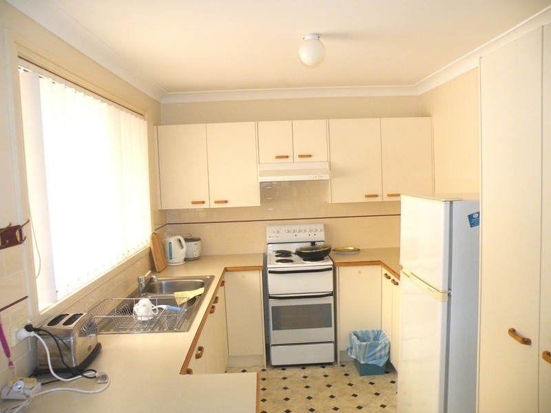 6 Ussher Crescent, Bathurst NSW 2795