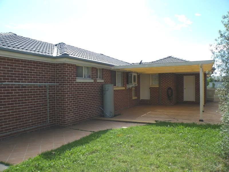 6 Ussher Crescent, Bathurst NSW 2795