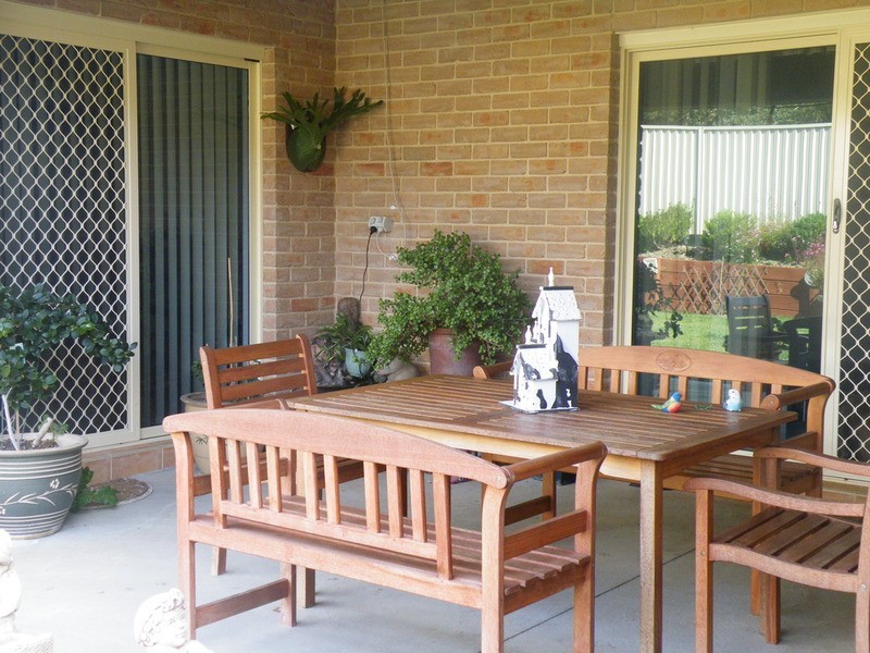11 Walpole Close, Bathurst NSW 2795