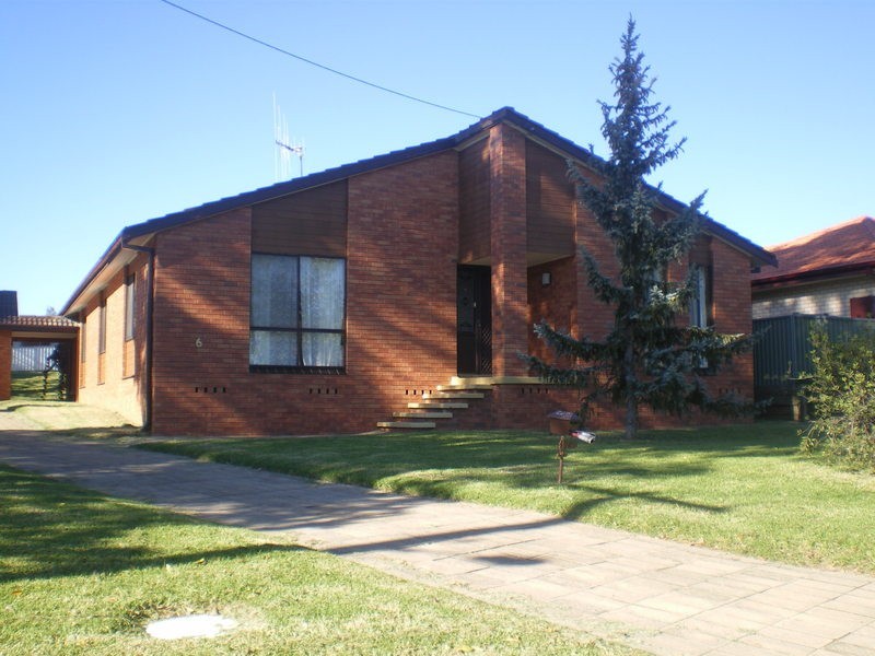 6 Wilkins Street, Bathurst NSW 2795