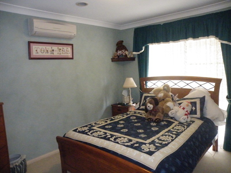 35 Cedar Drive, Bathurst NSW 2795