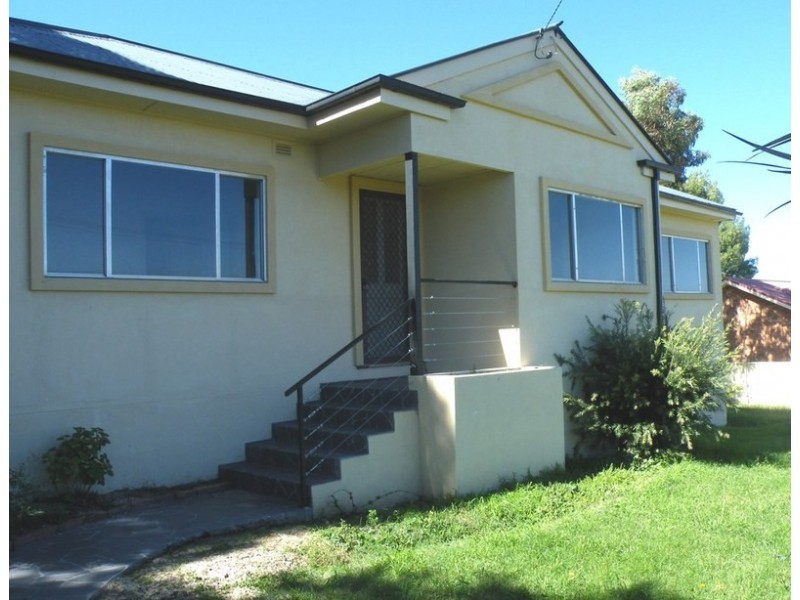 243 Rocket Street, Bathurst NSW 2795