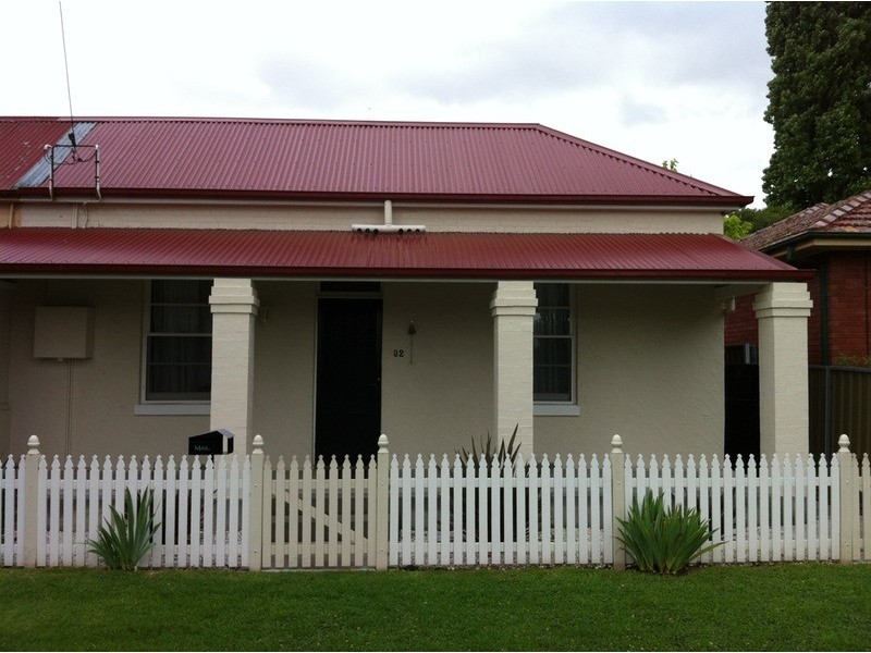 32 Morrissett Street, Bathurst NSW 2795