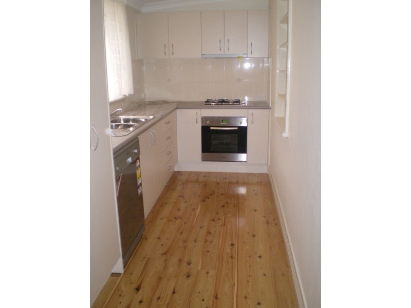 32 Morrissett Street, Bathurst NSW 2795