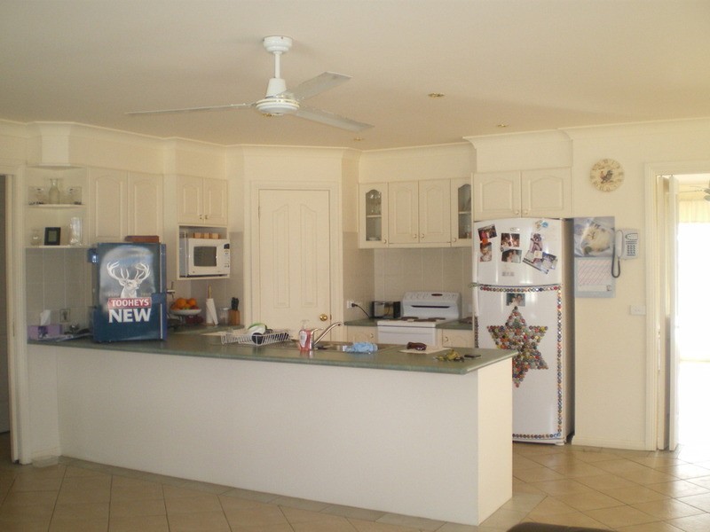 20 Endurance Court, Bathurst NSW 2795