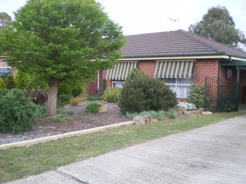 7 Bouffler Close, Bathurst NSW 2795