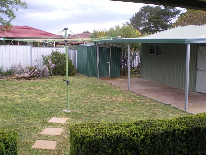 7 Bouffler Close, Bathurst NSW 2795