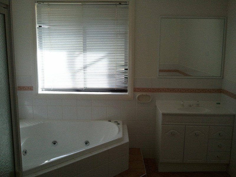 31 Cedar Drive, Bathurst NSW 2795