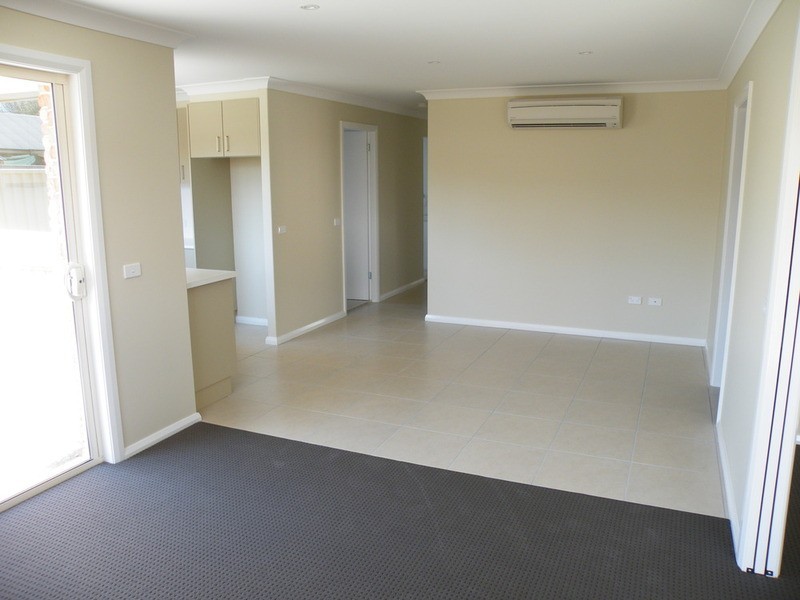 3/14 Seymour Street, Bathurst NSW 2795