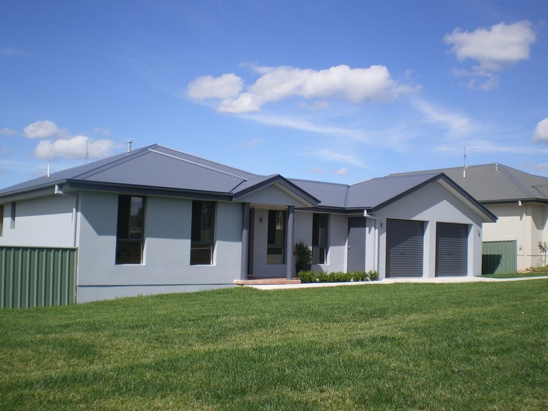 15 Munro Street, Bathurst NSW 2795