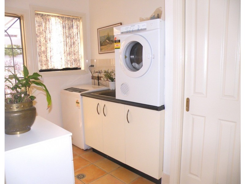 1 Kerr Place, Bathurst NSW 2795