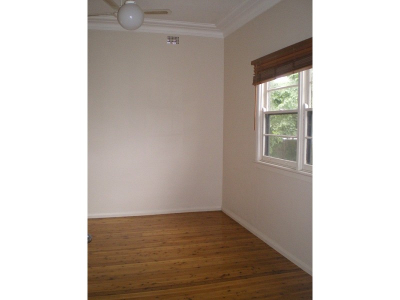 220 Durham Street, Bathurst NSW 2795
