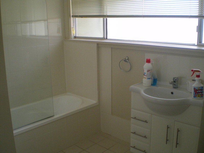 6 Redgum Place, Bathurst NSW 2795