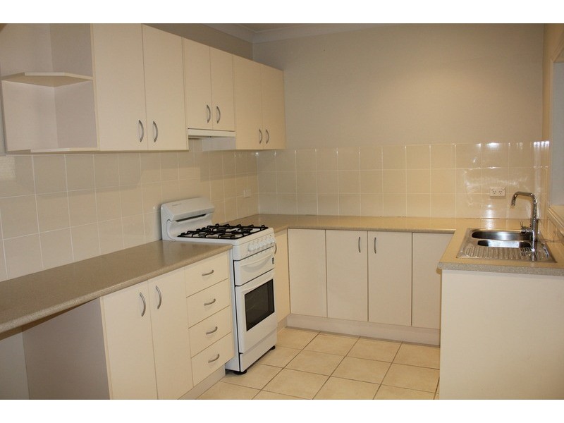 180 Piper Street, Bathurst NSW 2795