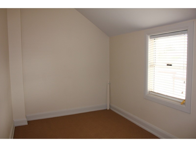 180 Piper Street, Bathurst NSW 2795