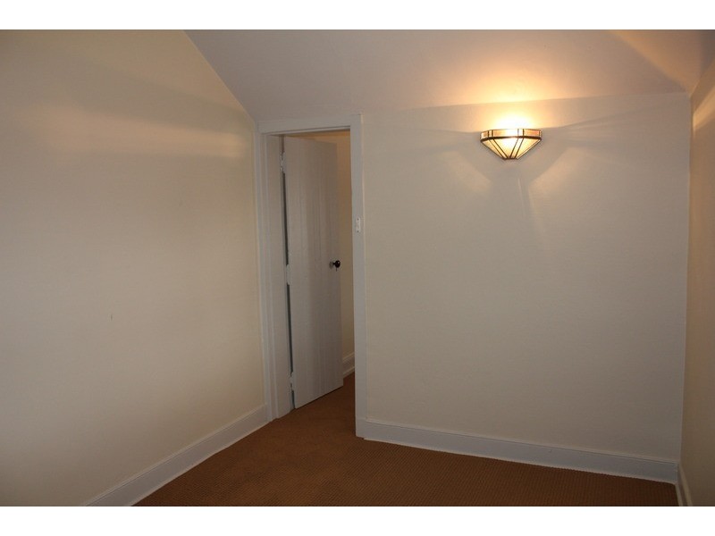 180 Piper Street, Bathurst NSW 2795