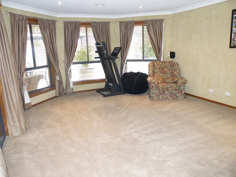 3 Negundo Place, Bathurst NSW 2795