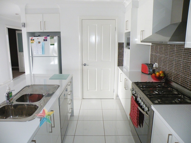 5 Blaxland Drive, Bathurst NSW 2795