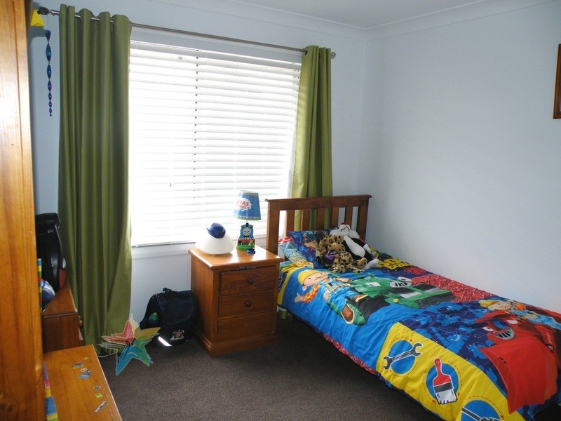 5 Blaxland Drive, Bathurst NSW 2795