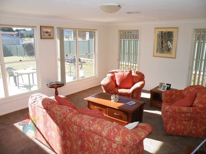 35 Cypress Crescent, Bathurst NSW 2795