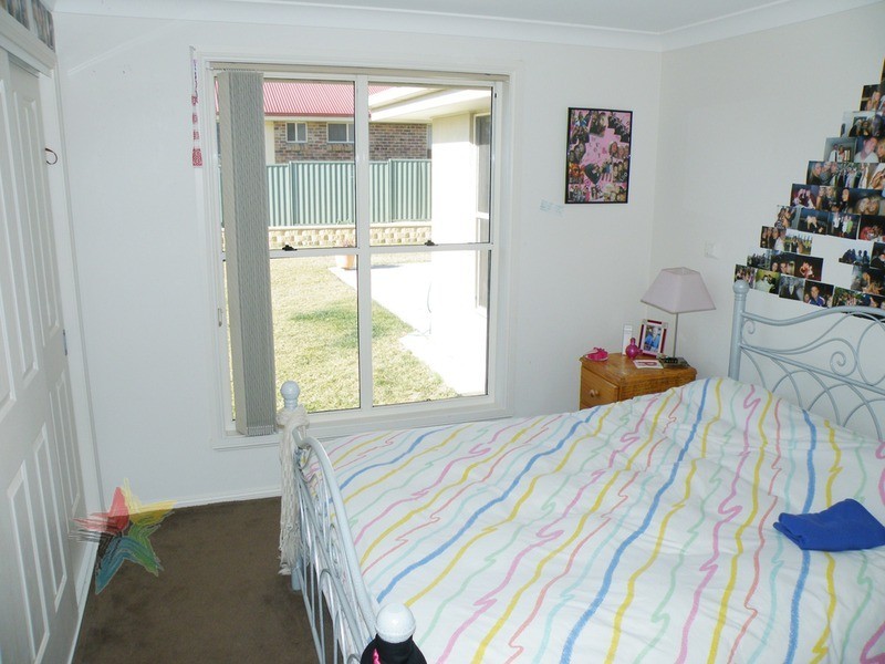 35 Cypress Crescent, Bathurst NSW 2795