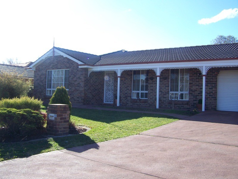 58 Opperman Way, Bathurst NSW 2795
