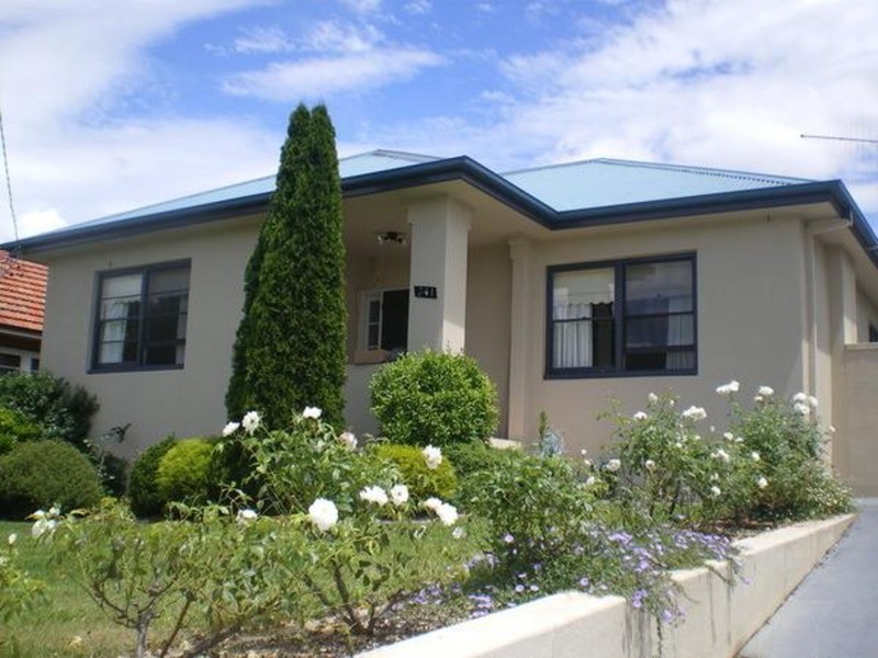 341 Stewart Street, Bathurst NSW 2795