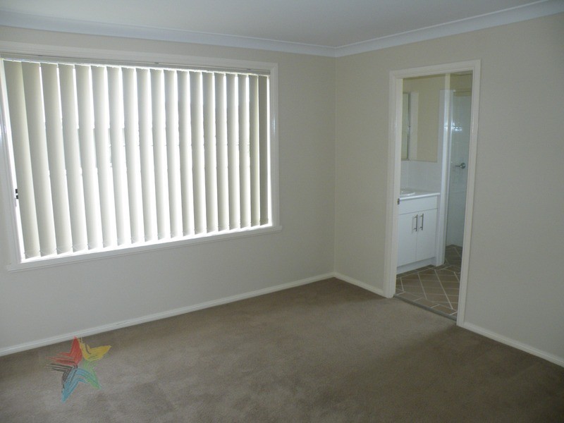 8 Joubert Drive, Bathurst NSW 2795