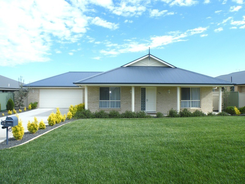 46 Emerald Drive, Bathurst NSW 2795