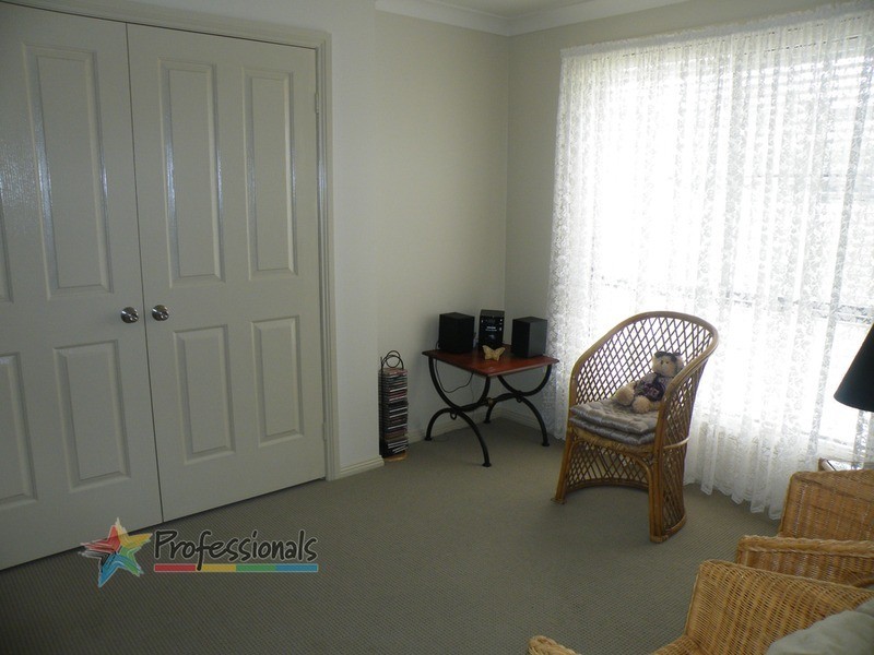 7 Coolabah Close, Bathurst NSW 2795