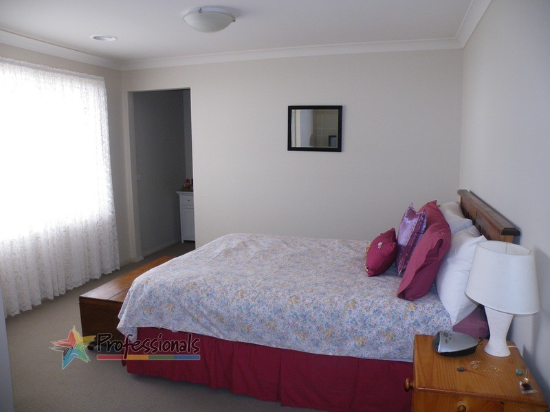 7 Coolabah Close, Bathurst NSW 2795