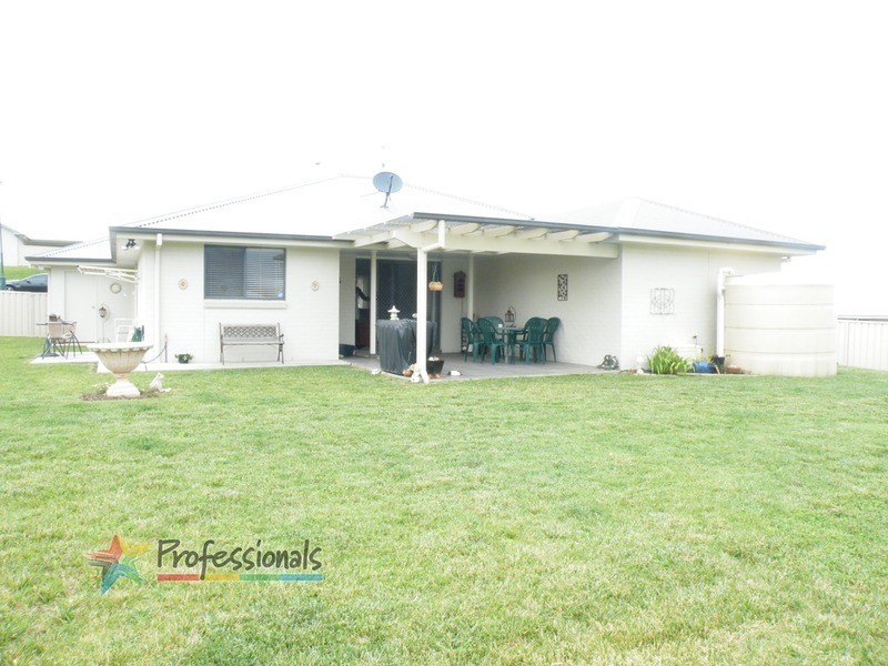 7 Coolabah Close, Bathurst NSW 2795