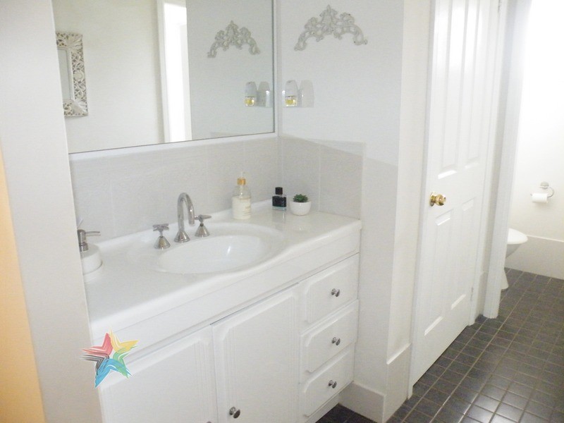 9 Lister Crescent, Bathurst NSW 2795