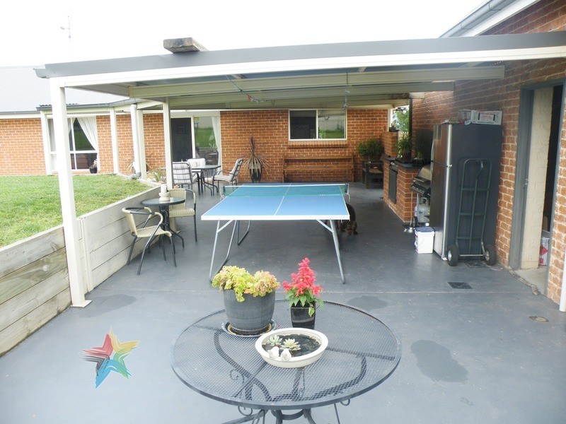 9 Lister Crescent, Bathurst NSW 2795