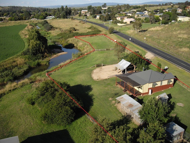 110 Rockley  Street, Bathurst NSW 2795