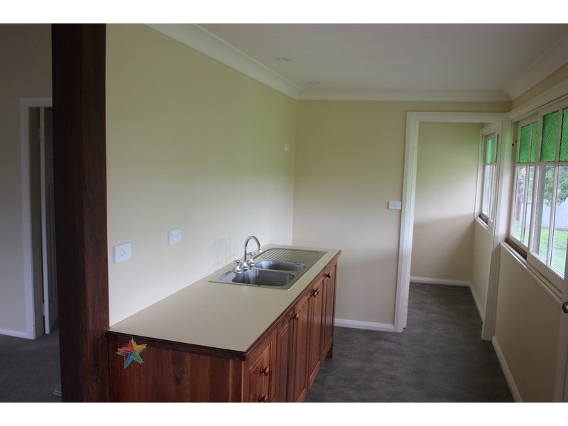 110 Rockley  Street, Bathurst NSW 2795