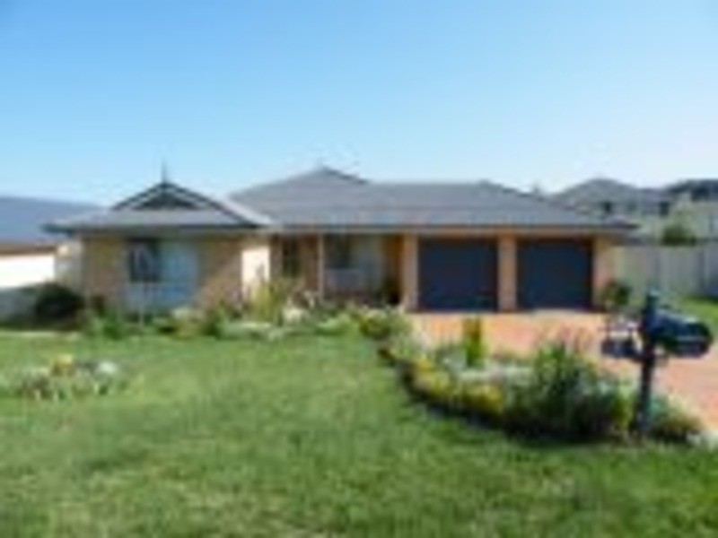 7 Douglas Court, Bathurst NSW 2795