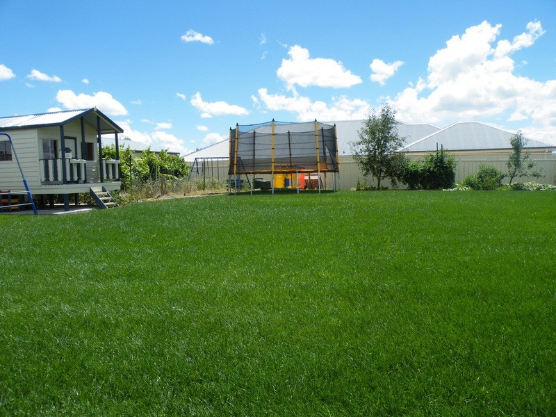 68 McBrien Drive, Bathurst NSW 2795