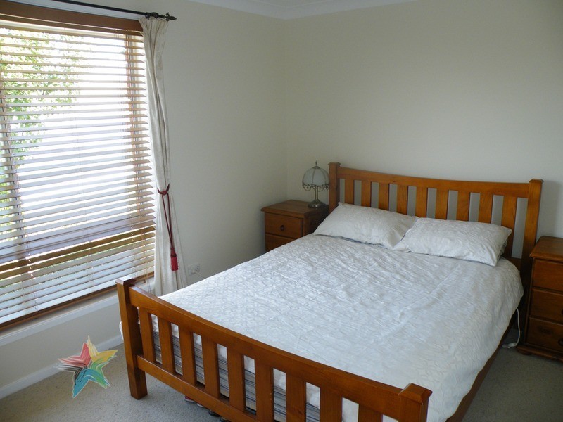 19 Lloyds Road, Bathurst NSW 2795