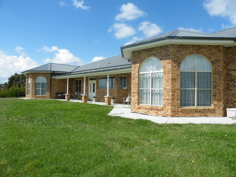 18 Arabella Place, Bathurst NSW 2795