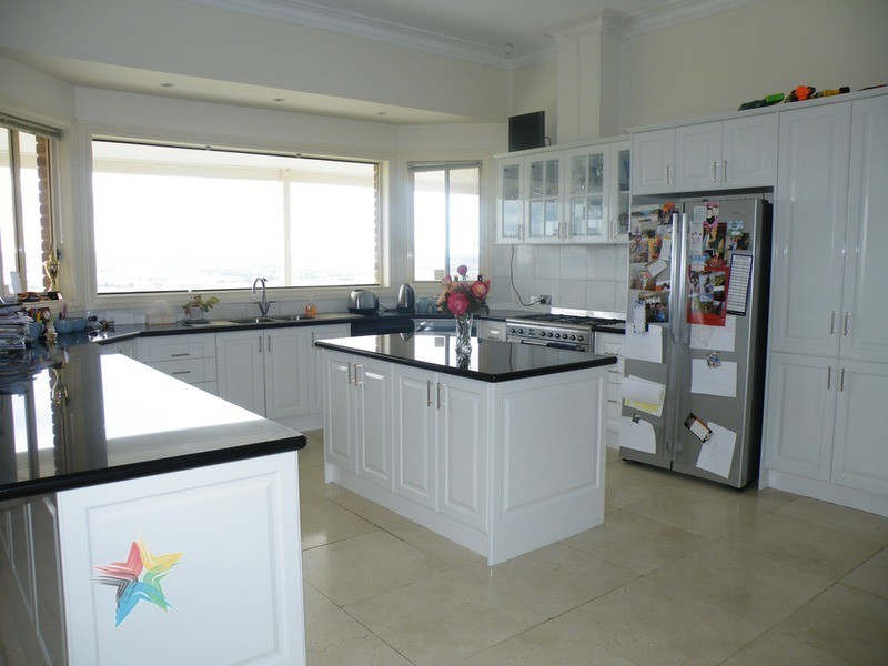 18 Arabella Place, Bathurst NSW 2795