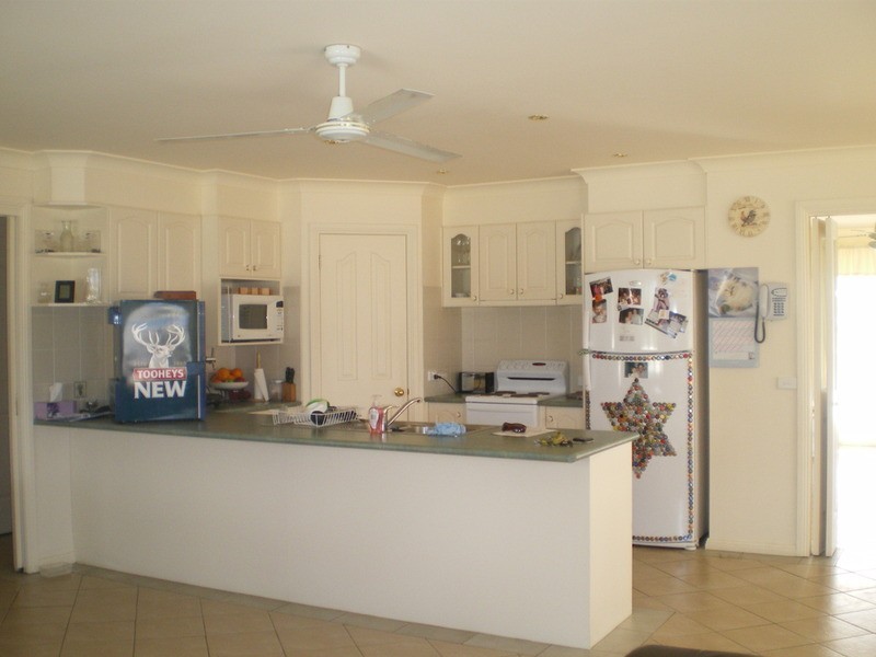 20 Endurance Court, Bathurst NSW 2795