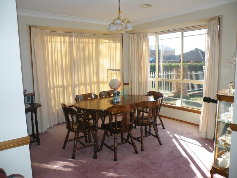1 Cherrywood Crescent, Bathurst NSW 2795