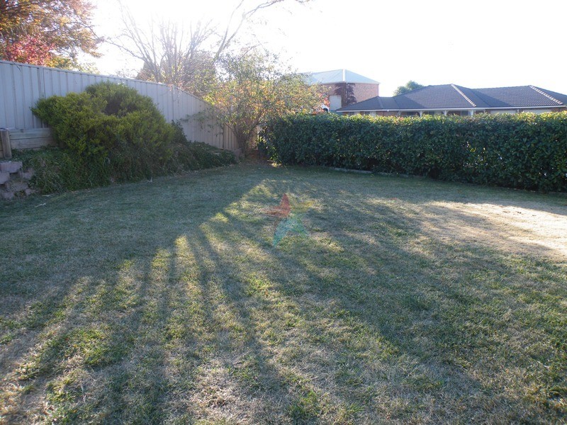 1 Cherrywood Crescent, Bathurst NSW 2795