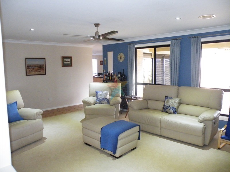 39 Country Way, Bathurst NSW 2795