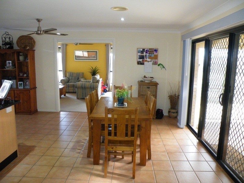 39 Country Way, Bathurst NSW 2795