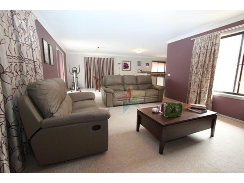 2/101 Lambert, Bathurst NSW 2795
